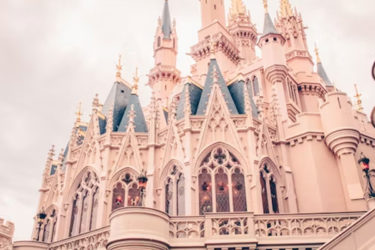 驚異の大変身にうっとり！おすすめシンデレラストーリー映画